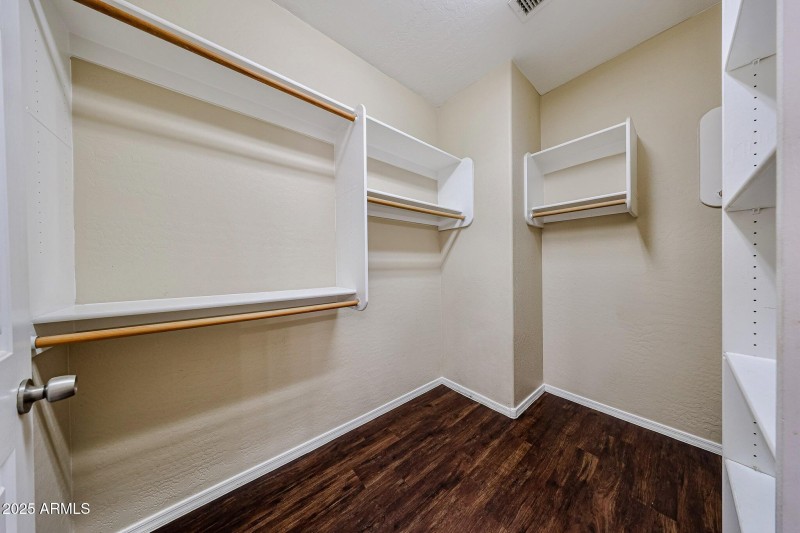 Built-in Organizers