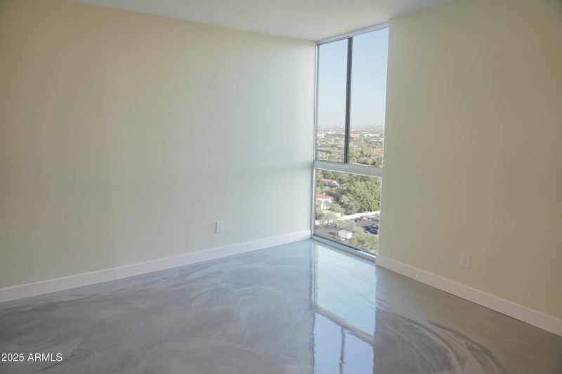 DSC08885-Edit-scaled