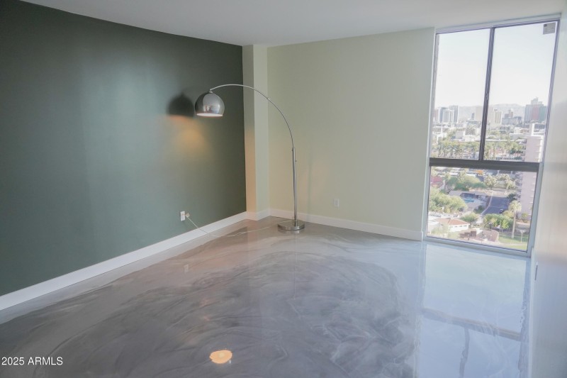 DSC08896-Edit-scaled