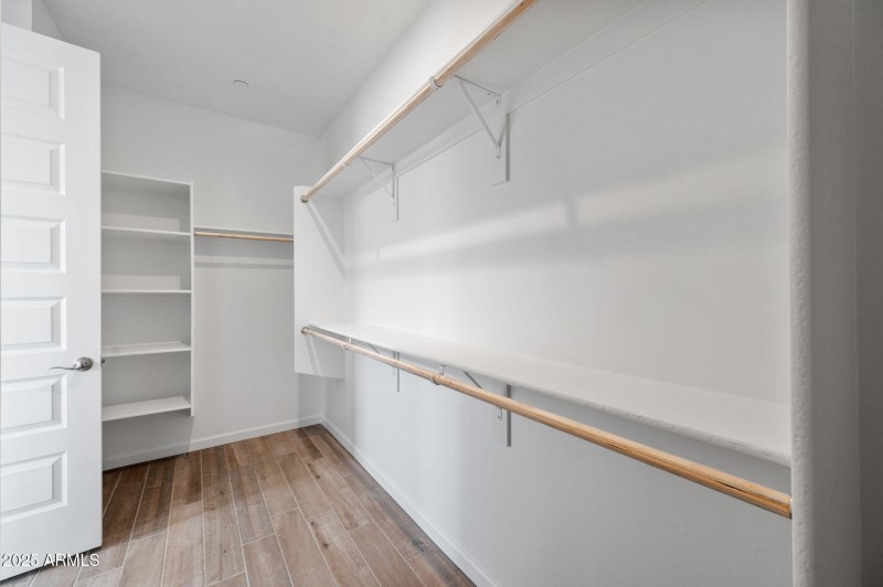 20-Primary-Closet