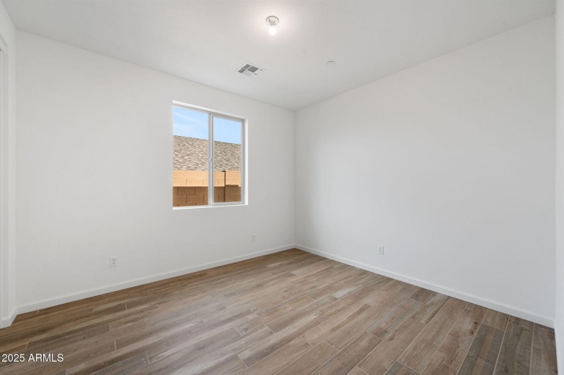 24-Bedroom-3
