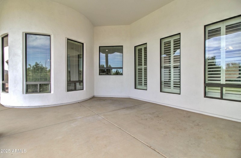 21915 S Reina Dr-18