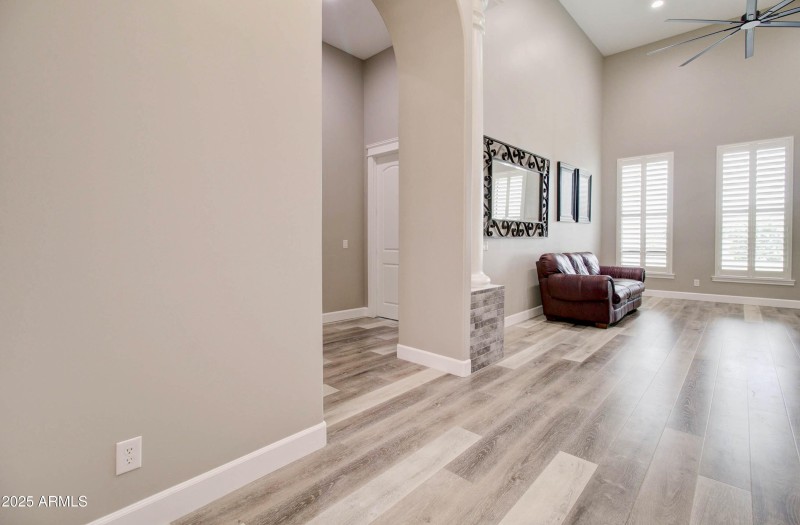 21915 S Reina Dr-39