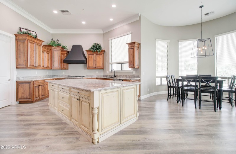 21915 S Reina Dr-49