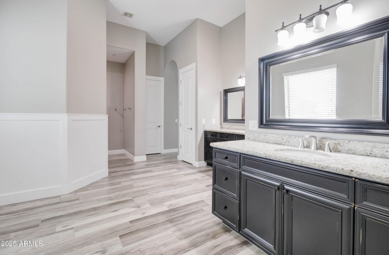 21915 S Reina Dr-98