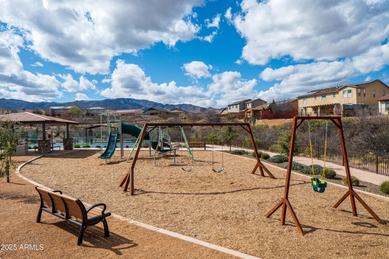 JL_MinersRetreat-CommunityPark-ground-10