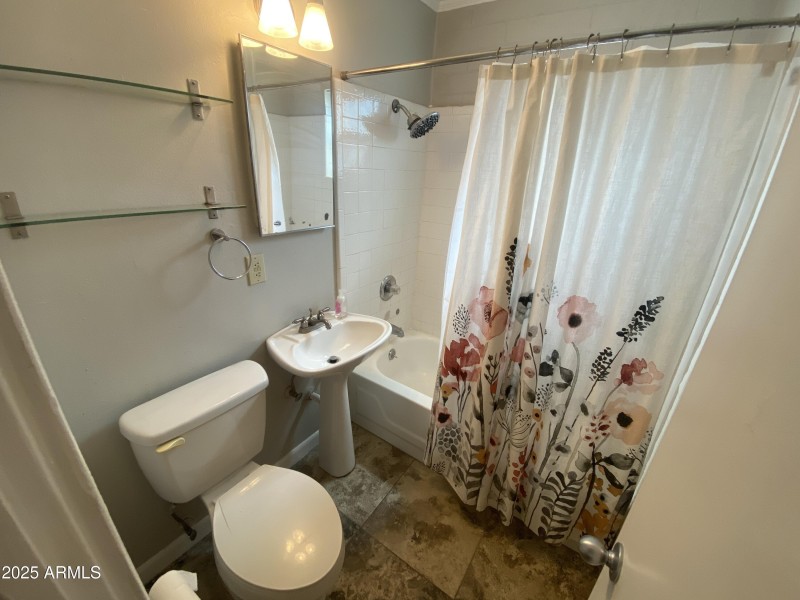 20250814_203033238_iOS