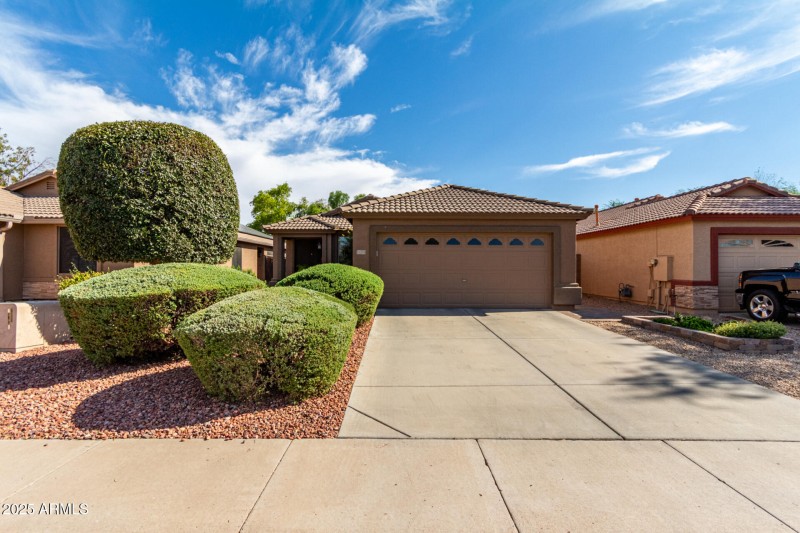 02 Crestbrook