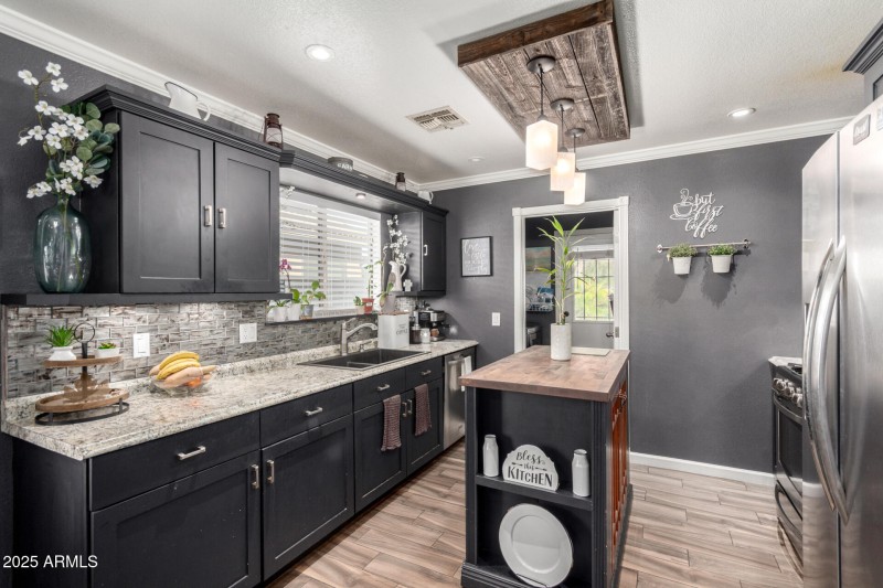 14 Crestbrook