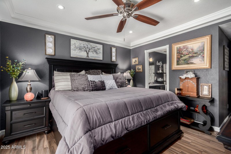 21 Crestbrook