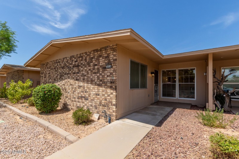 10554 W granada
