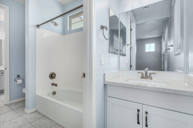 Jack N Jill Bathroom for Bedrom 3 and 2