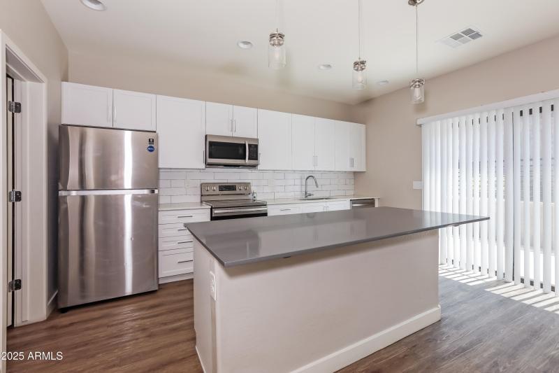 006-photo-kitchen-14730335