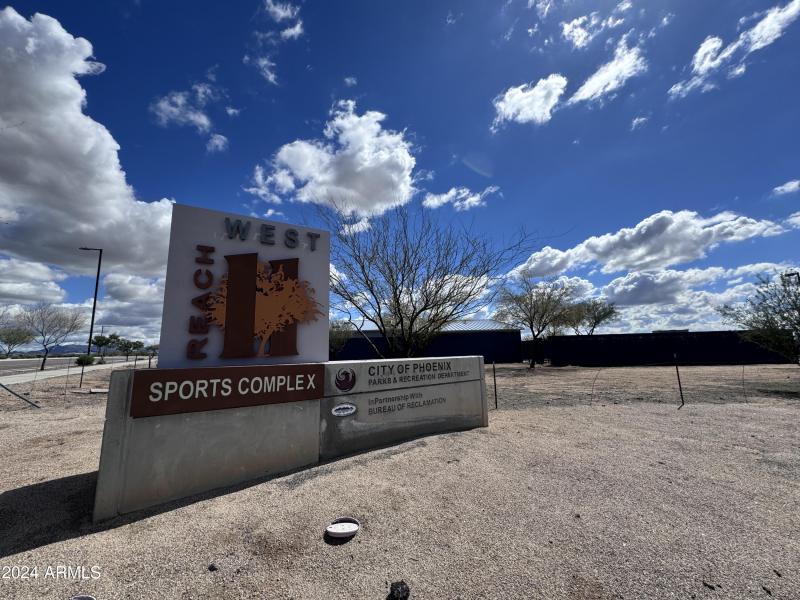 NPHX_21stSt&DeerValley_Reach 11 Sports C