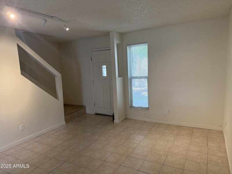 Family Room 4