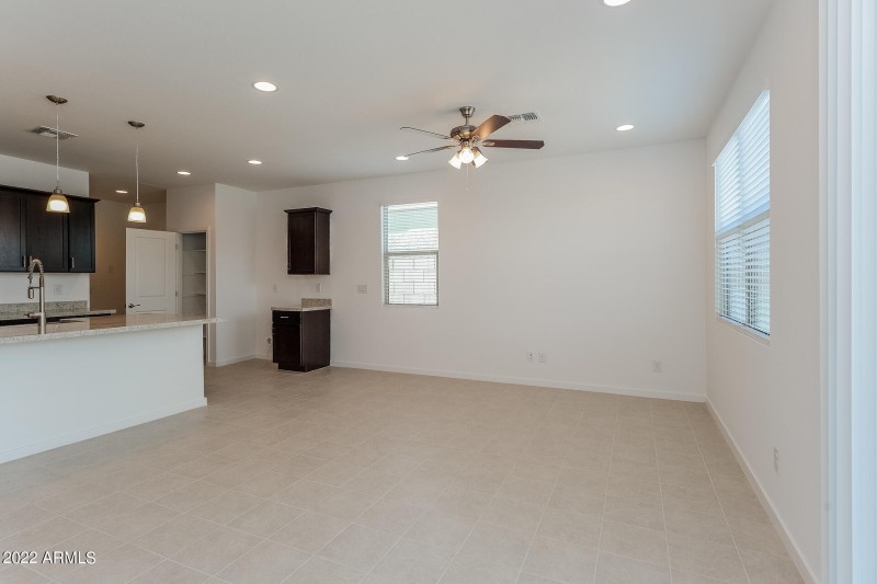 004-photo-living-room-11454097