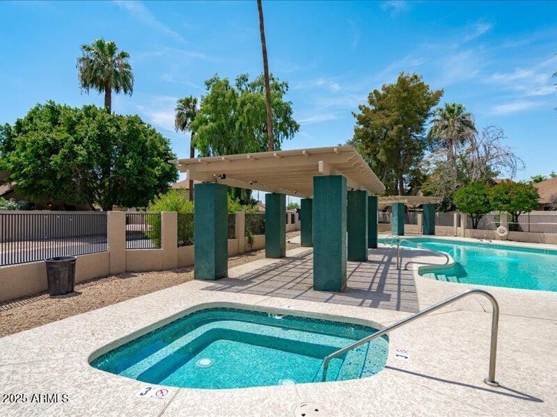 25-Pool Area