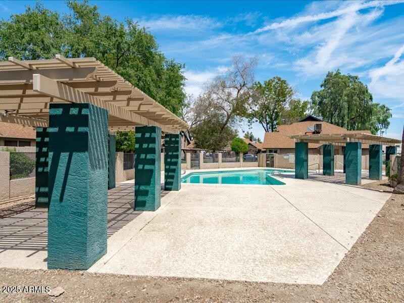 27-Pool Area