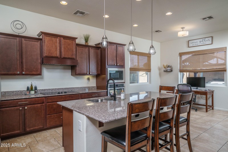8) KITCHEN