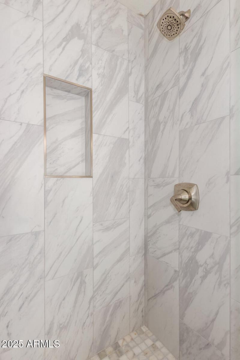 5 - 08 - 80th Master Bath