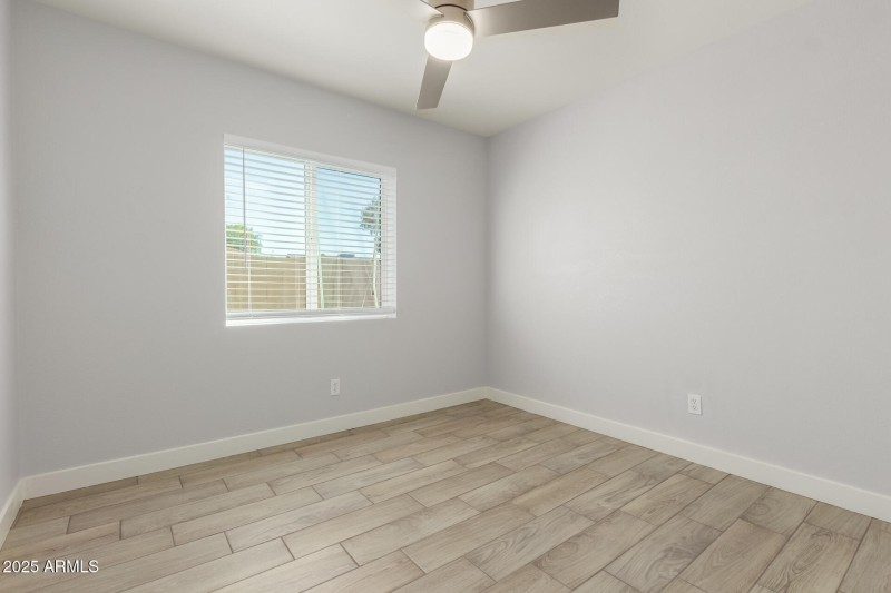 15 - 05 - 80th Guest Bed 3