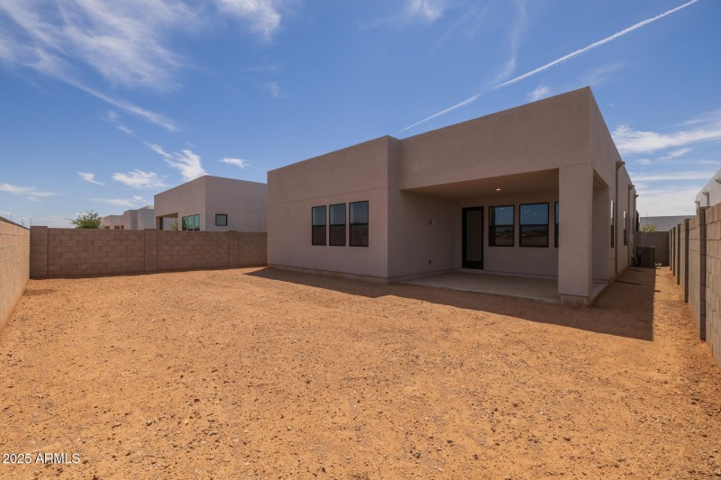 32)BACK OF HOME