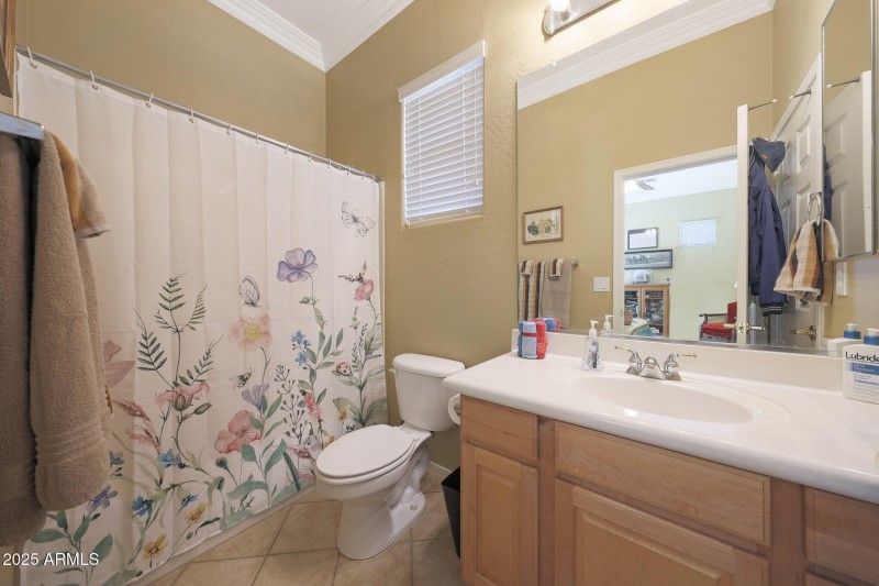 Casita bathroom