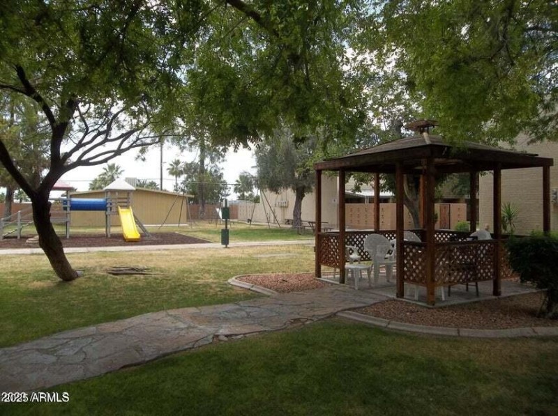 GAZEBO