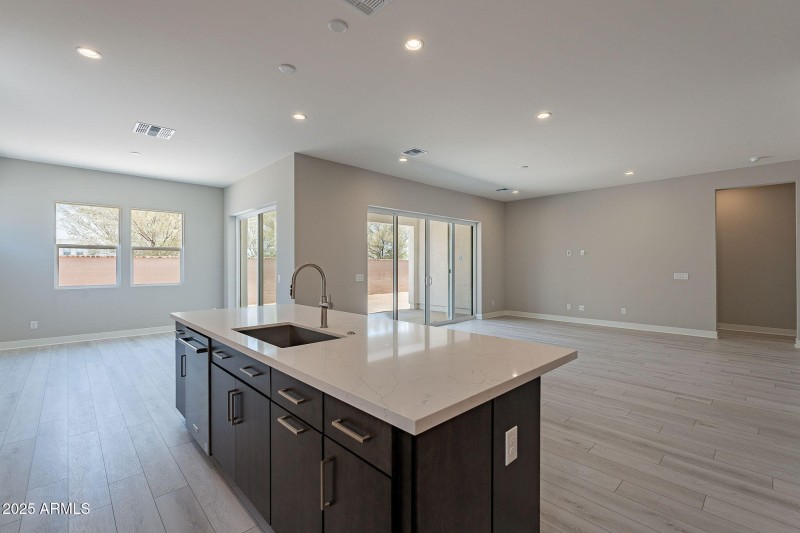 18-web-or-mls-Luckenbach-18