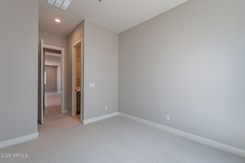 33-web-or-mls-Luckenbach-33