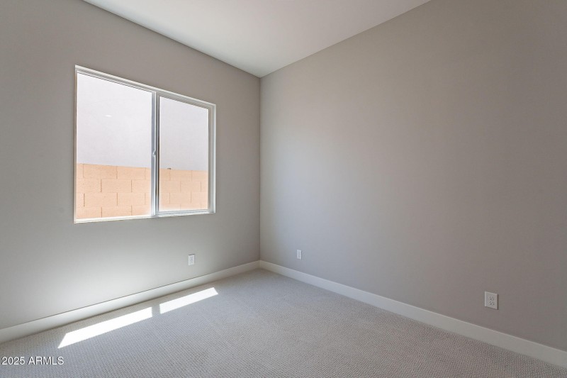 34-web-or-mls-Luckenbach-34