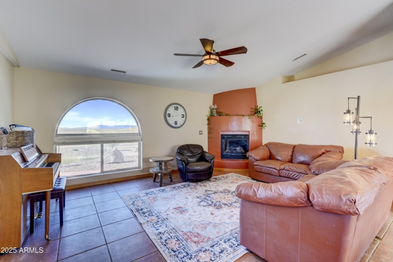 Living Room 1(1)