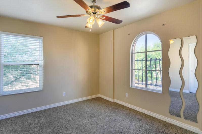 25_3345_E_Pinchot_Ave_Unit_7__25