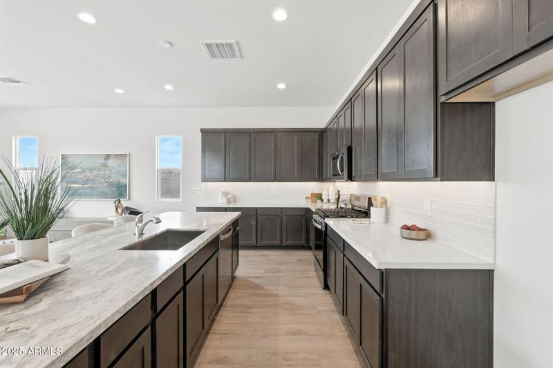 13-web-or-mls-Tin-13