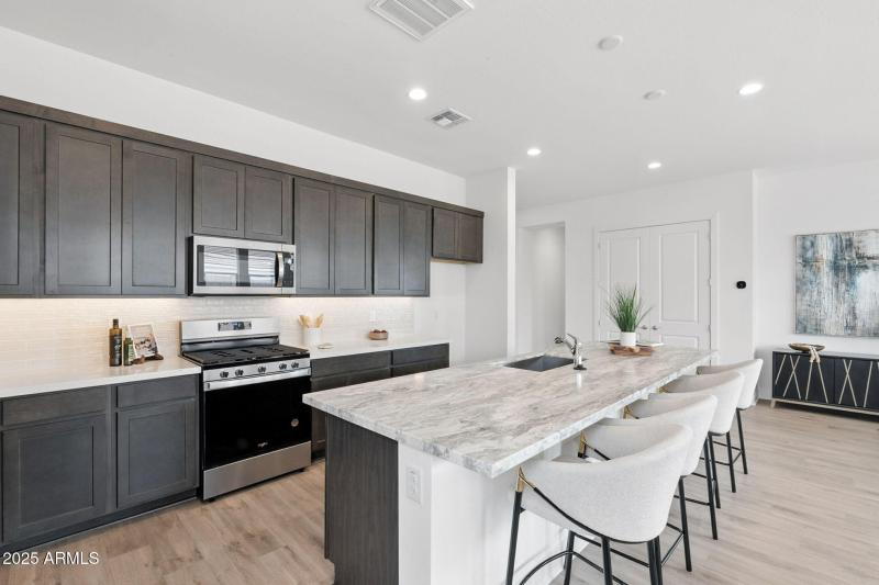 18-web-or-mls-Tin-18