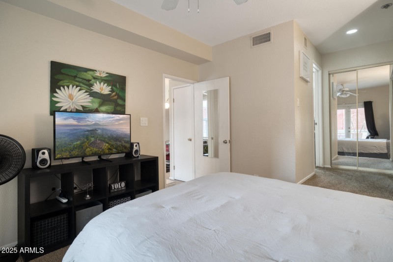 154 W 5th St #133 - 241