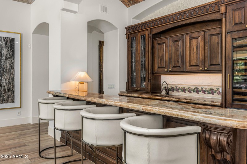 22home bar