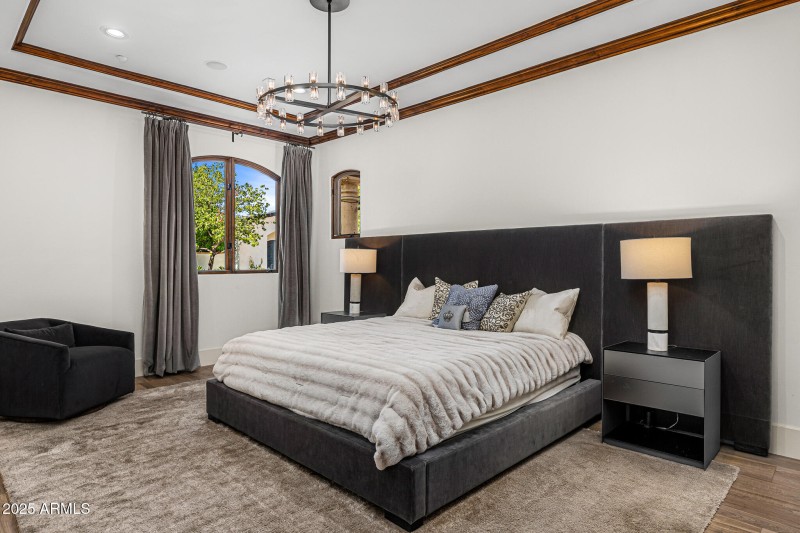 49guest bedroom