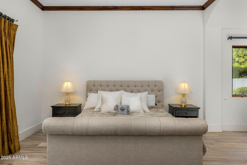 55guest bedroom