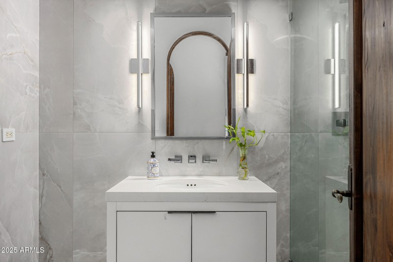 56guest bathroom