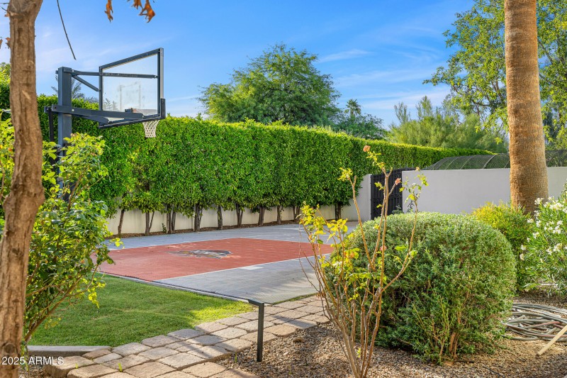 74private sports court