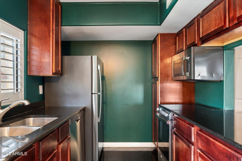 3600 N Hayen Rd #3620-kitchen