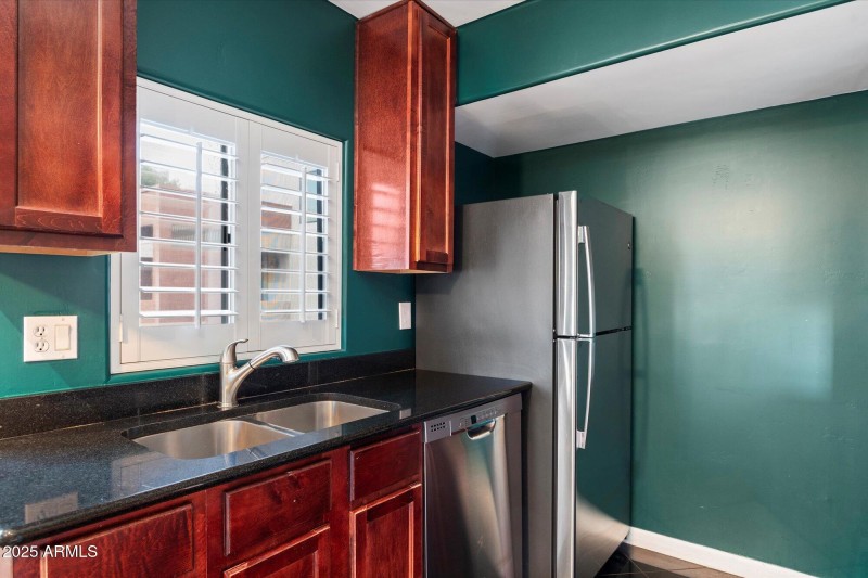 3600 N Hayen Rd #3620-kitchen