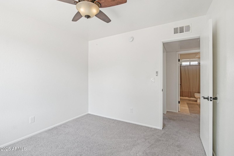Guest bedroom