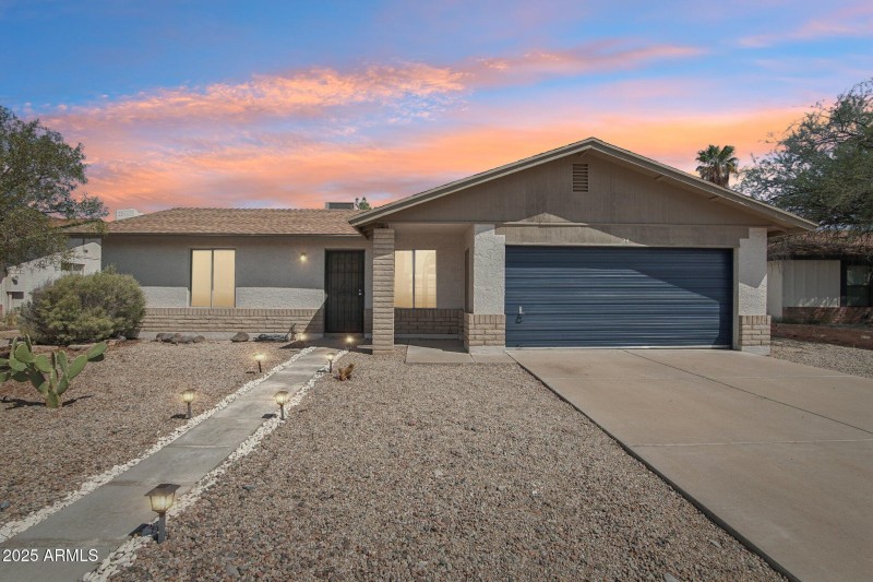 Bluefield Front with 2-Car Garage
