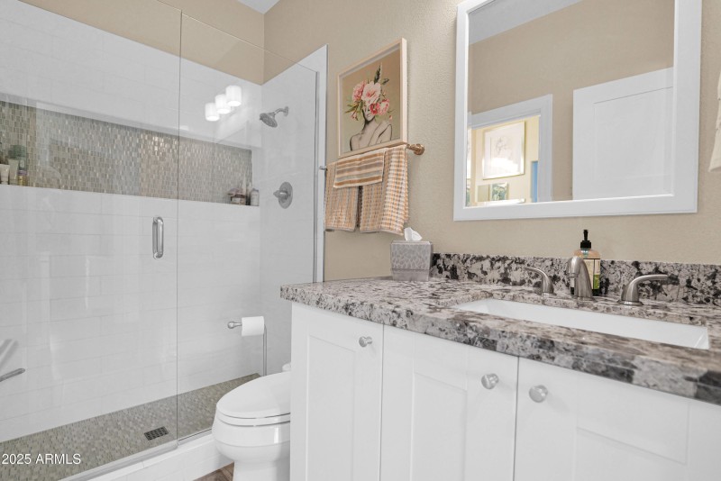 WALK-IN UPDATED sHOWER