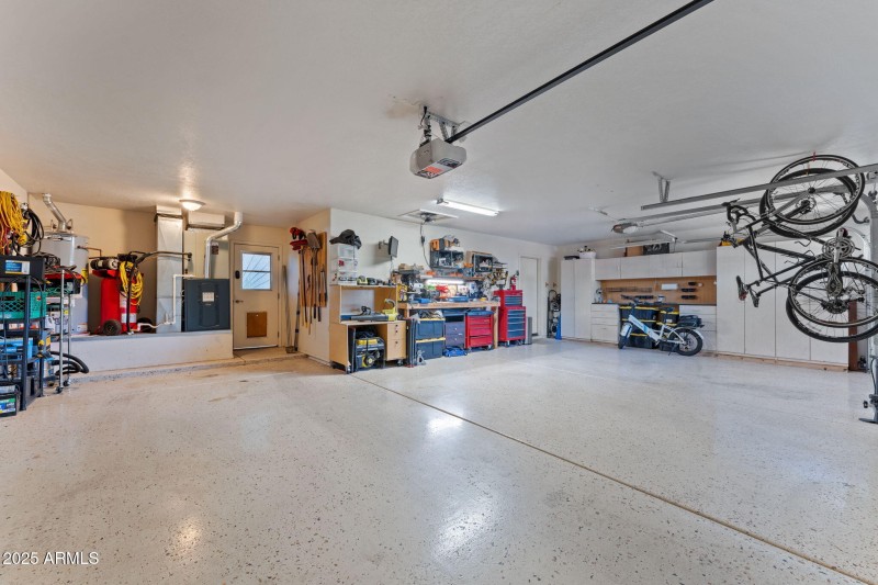 880 W Santa Fe Dr