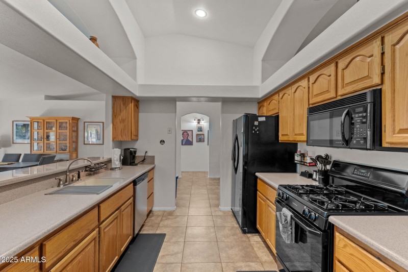 880 W Santa Fe Dr