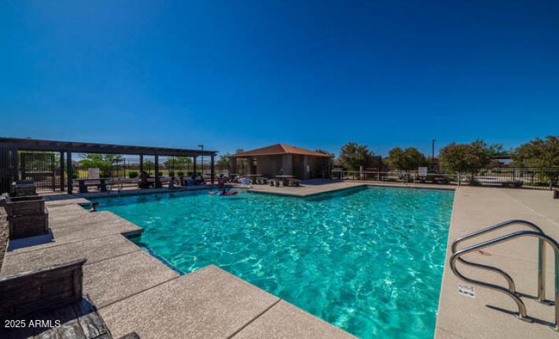 Copper-Park-pool-SEC-2-710x430