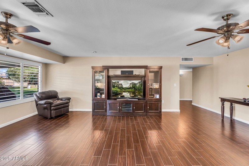 14-web-or-mls-Emberwood-12